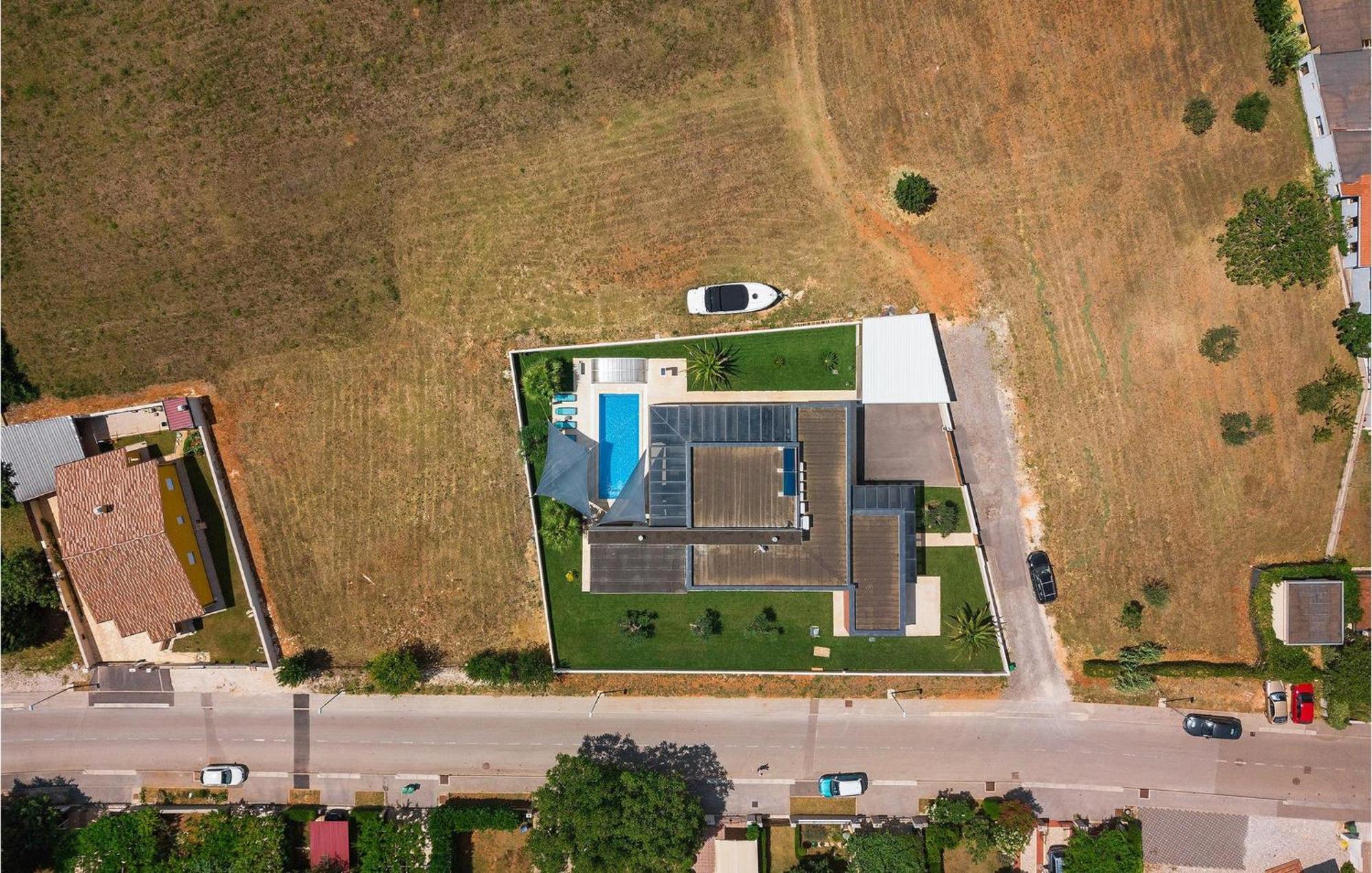 Holiday home Lena Lux