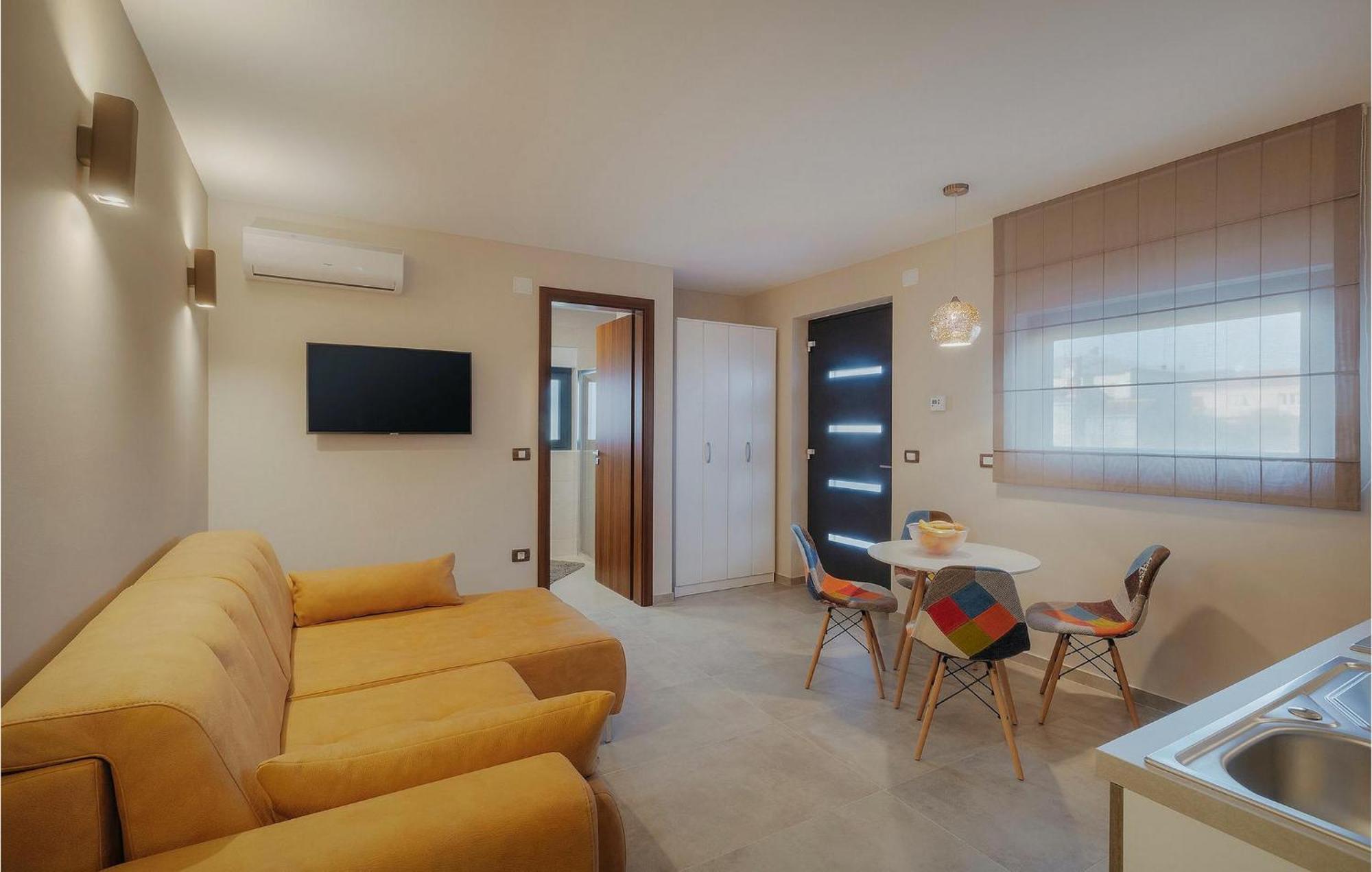 Holiday home Lena Lux